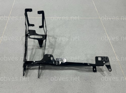 Кронштейн крепления правой фары 51647245792 для BMW 3 series F30 / 1 series F20 Кронштейн крепления правой фары 51647245792 для BMW 3 series F30 / 1 series F20