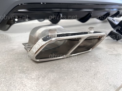 Бампер задний с насадками труб CLA45 AMG Mercedes CLA C117 2013-2018