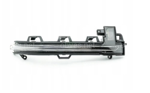 Повторитель поворота правый 63137441440 для BMW X3 X4 X5 X6 X7 G01 G02 G05 G06 G07