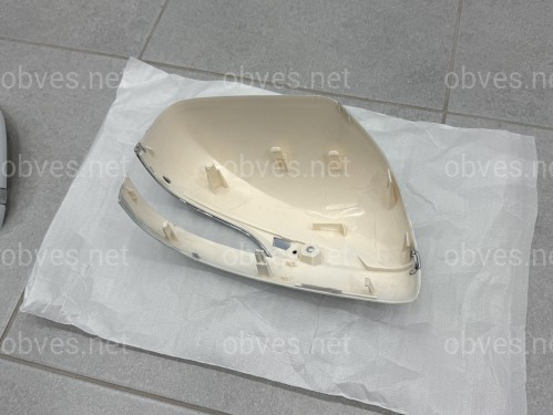Крышки накладки зеркал Lexus LX 570/450D 2016-2021 GX 460 2009-2023 белый перламутр 2шт. Крышки накладки зеркал Lexus LX 570/450D 2016-2021 GX 460 2009-2023 белый перламутр 2шт.