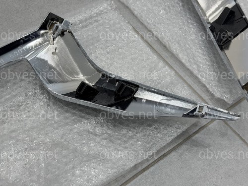 Решетка радиатора с ресницами Toyota Land Cruiser Prado 150 2018-2022