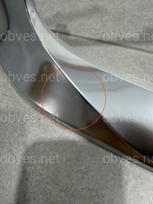 Хром молдинг решетки нижний 5312233020 Lexus ES 2015-2018 есть царапина