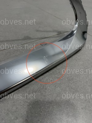 Хром молдинг решетки нижний 5312233020 Lexus ES 2015-2018 есть царапина