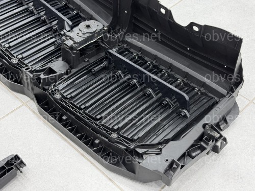 Центральные жалюзи с моторчиком под ночное видение 51749465365 для BMW X7 G07 2019-2022 Центральные жалюзи с моторчиком под ночное видение 51749465365 для BMW X7 G07 2019-2022