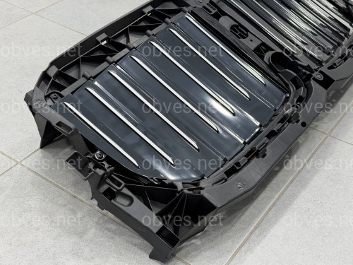 Центральные жалюзи с моторчиком СЕРЫЕ 51749465366 для BMW X7 G07 2019-2022