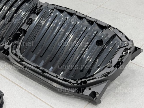 Центральные жалюзи с моторчиком под ночное видение 51749465526 для BMW X5 G05 2019-2022 Центральные жалюзи с моторчиком под ночное видение 51749465526 для BMW X5 G05 2019-2022
