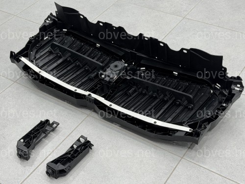 Центральные жалюзи с моторчиком СЕРЫЕ 51749465527 для BMW X5 G05 2019-2022