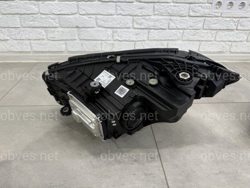 Правая фара Full LED Mercedes C-Class W206 2021- комплектная с блоками