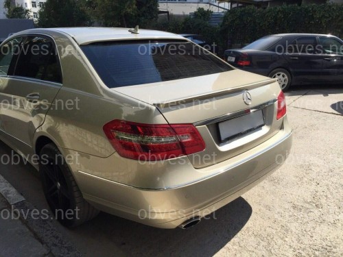 Спойлер лип на багажник Mercedes W212 2009-2016 ABS пластик