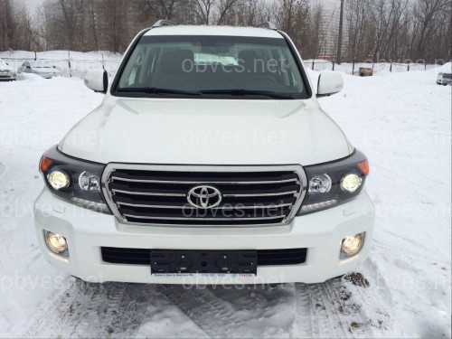 Решетка радиатора Brownstone дизайн Brownestone Toyota Land Cruiser 200 2007-2015 черная Решетка радиатора Brownstone дизайн Brownestone Toyota Land Cruiser 200 2007-2015 черная