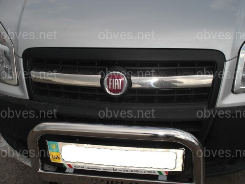 Хром накладка на решетку радиатора Fiat Doblo 2006-2010